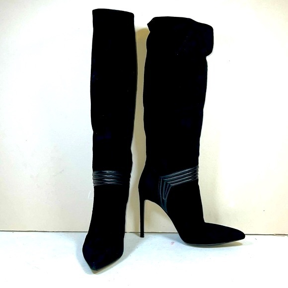 SAINT LAURENT HIGH HEEL BOOTS IN BLACK SUEDE - Picture 5 of 11